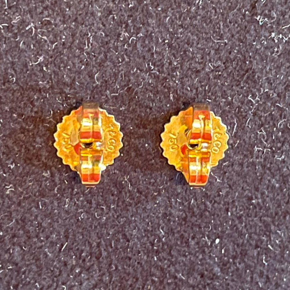❌SOLD❌  New TIFFANY & CO. x Elsa Peretti 18k Emerald Studs - Picture 5 of 8